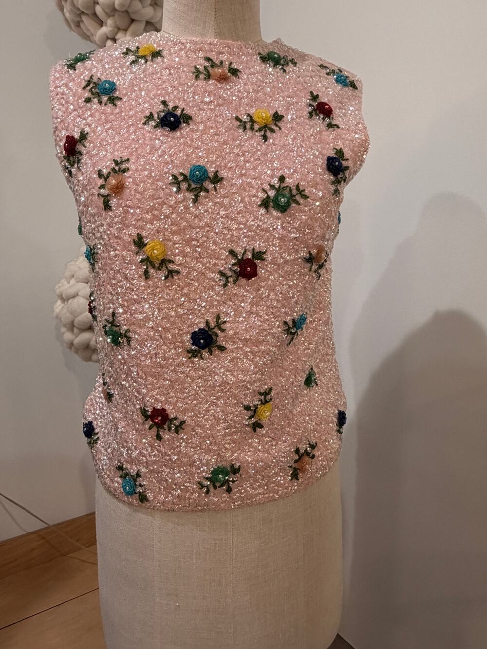 Vintage House of Gold Sequin Beaded Wool Shell Hand-Beaded Perfect Condition 36